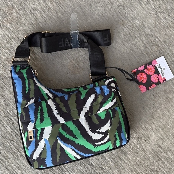 DVF X Target Disco Zebra Crossbody Bag Purse NEW! - Picture 3 of 5